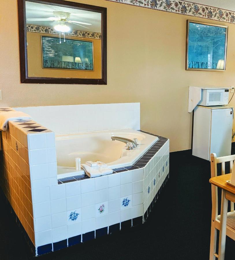 Executive Inn Thomson Zewnętrze zdjęcie
