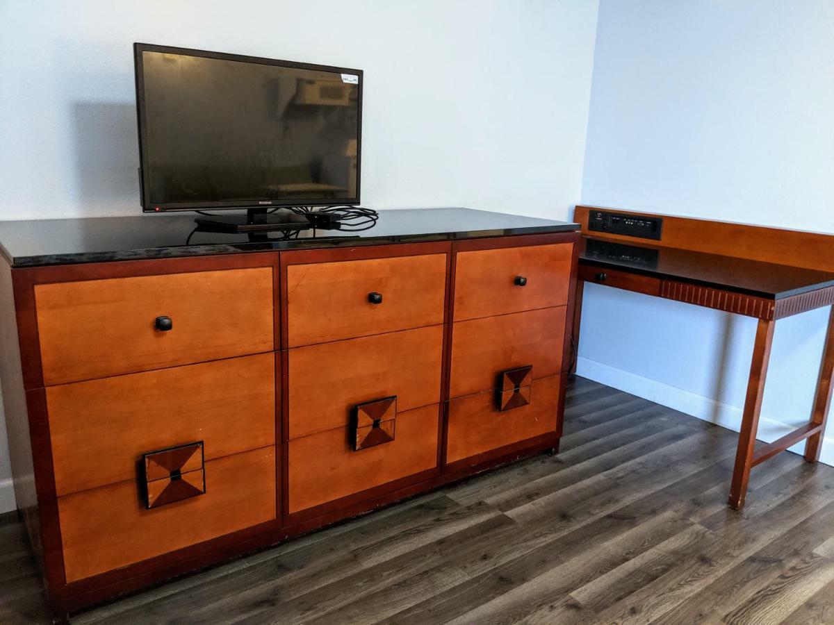Executive Inn Thomson Zewnętrze zdjęcie